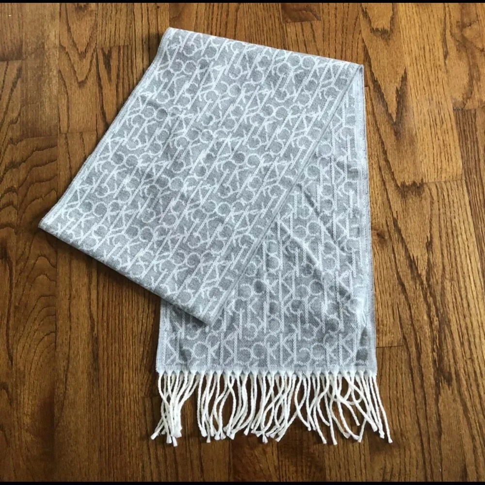 Calvin Klein Gray White Logo Monogram Logomania Winter Scarf Women’s One Size